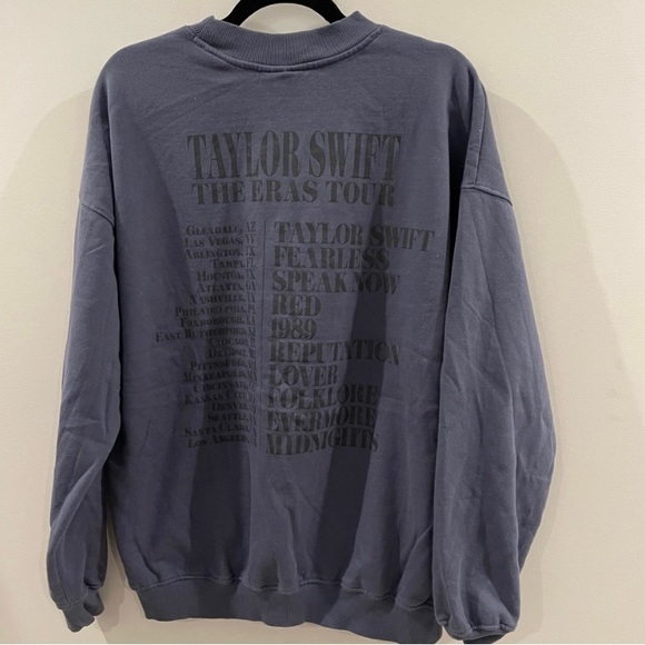 Taylor Swift Eras concert exclusive blue crew neck! - Picture 2 of 3